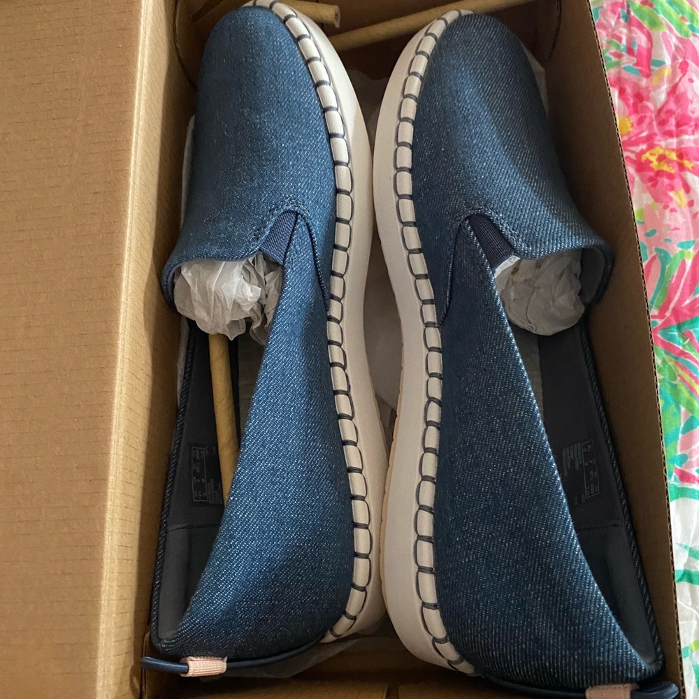 Clarks slip glow step size 7